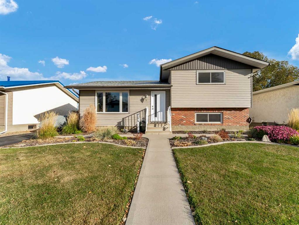 Picture of 264 Shepherd Crescent SE, Medicine Hat Real Estate Listing