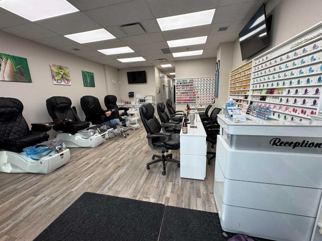 Picture of 251 Sage Vly Common NW, Calgary Real Estate Listing