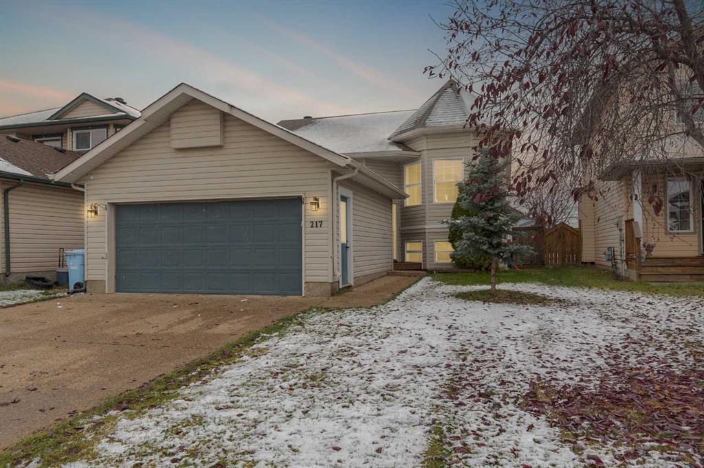 Picture of 217 Archibald Close , Fort McMurray Real Estate Listing