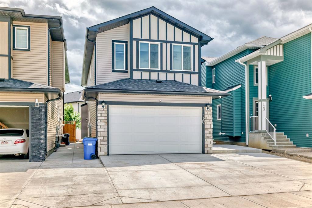 Picture of 127 Saddlecrest Grove NE, Calgary Real Estate Listing