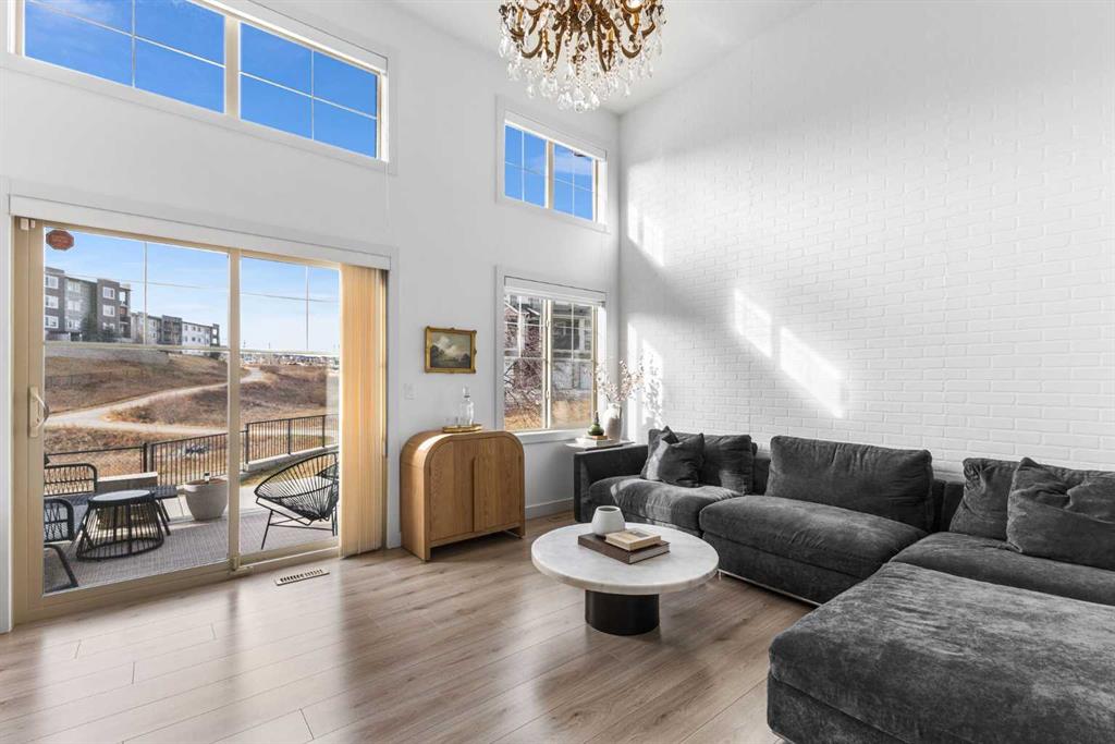 Picture of 443 Sage Hill Grove NW, Calgary Real Estate Listing