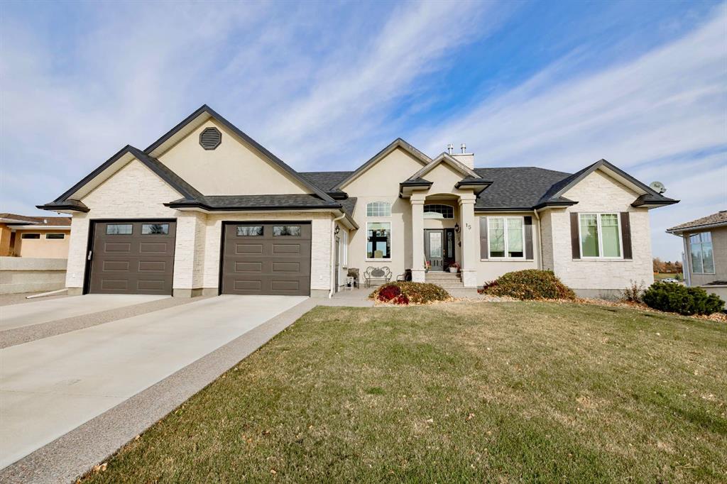 Picture of 15 Chinook Heights S, Lethbridge Real Estate Listing