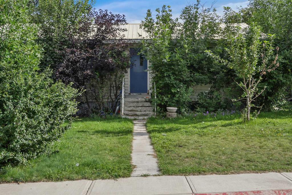 Picture of 123 Waddy Lane , Strathmore Real Estate Listing