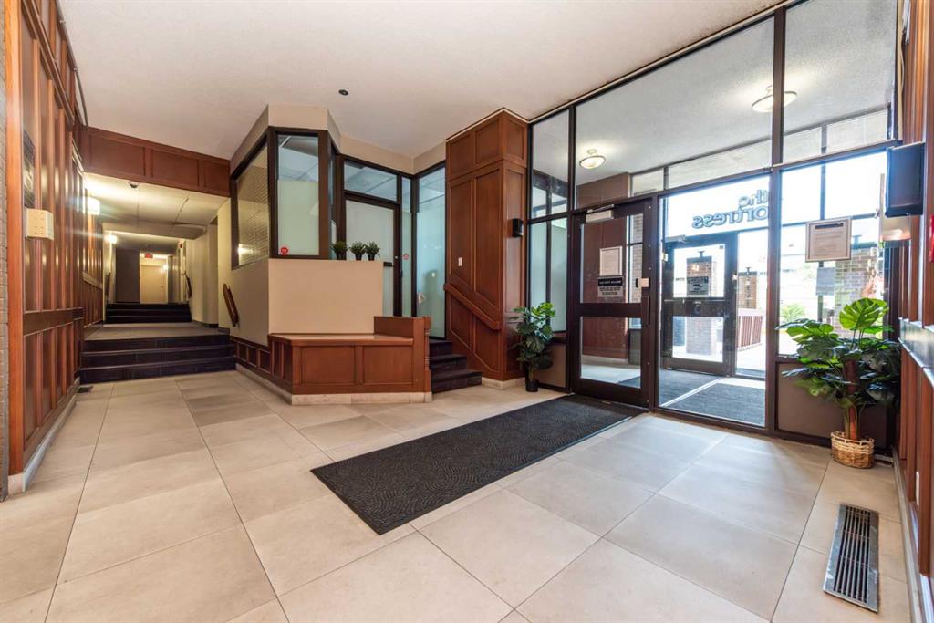 Picture of 314, 4944 Dalton Drive NW, Calgary Real Estate Listing