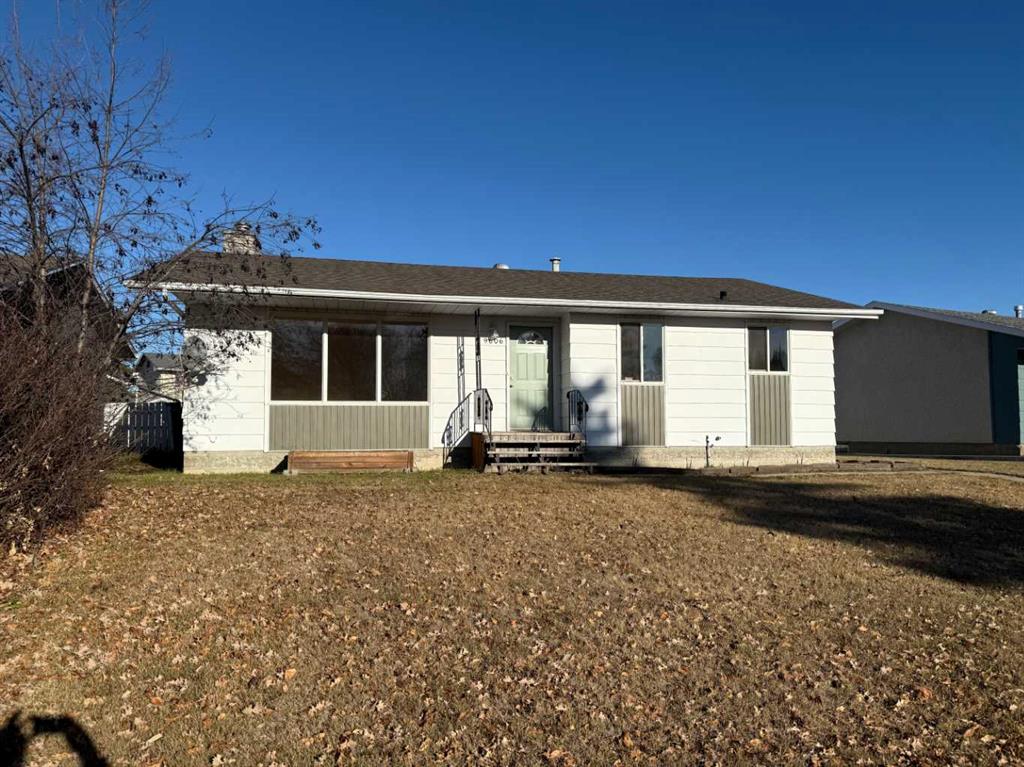 Picture of 9606 79 Avenue , Peace River Real Estate Listing