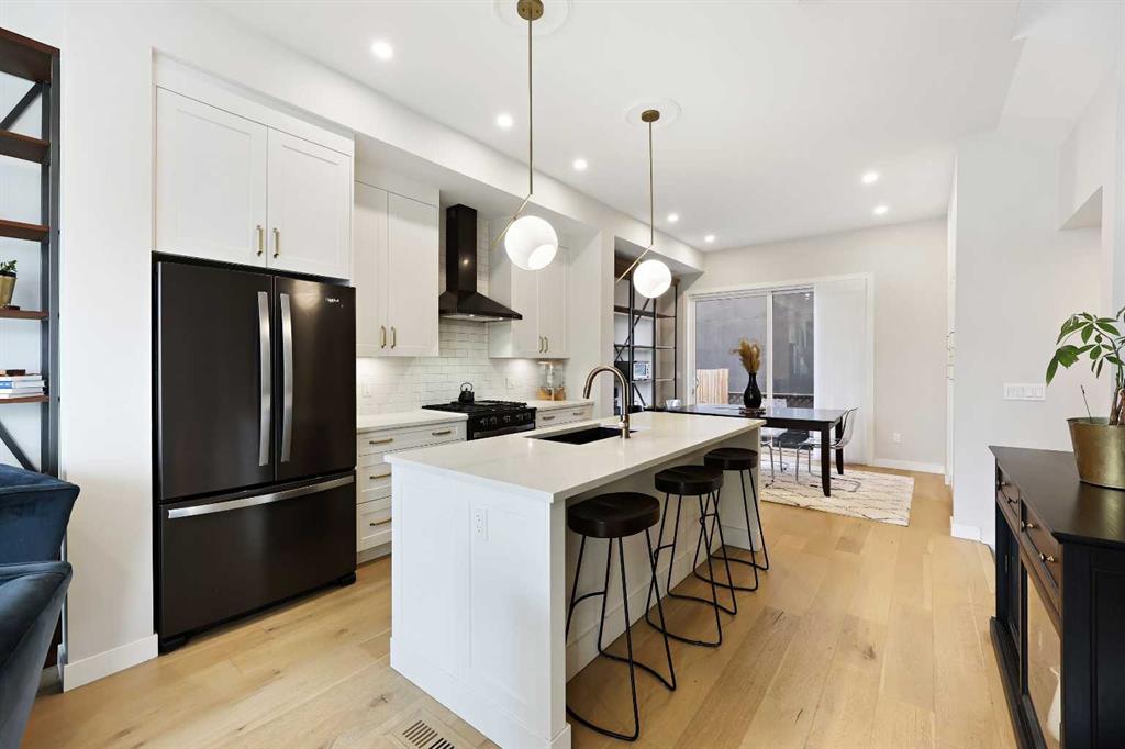 Picture of 4929 20 Street SW, Calgary Real Estate Listing