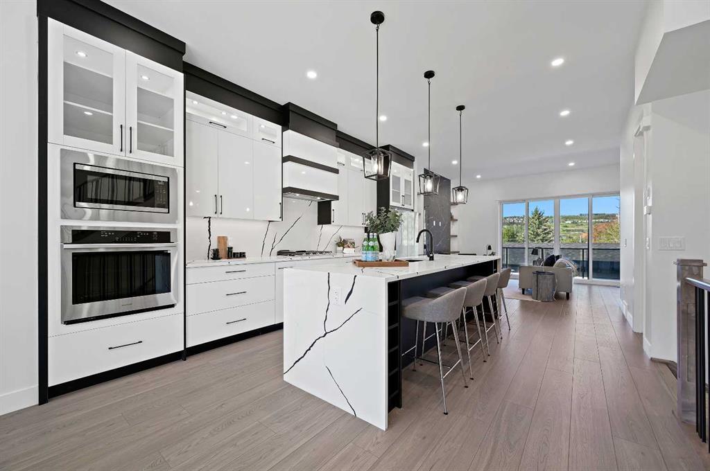 Picture of 5011 21 Avenue NW, Calgary Real Estate Listing