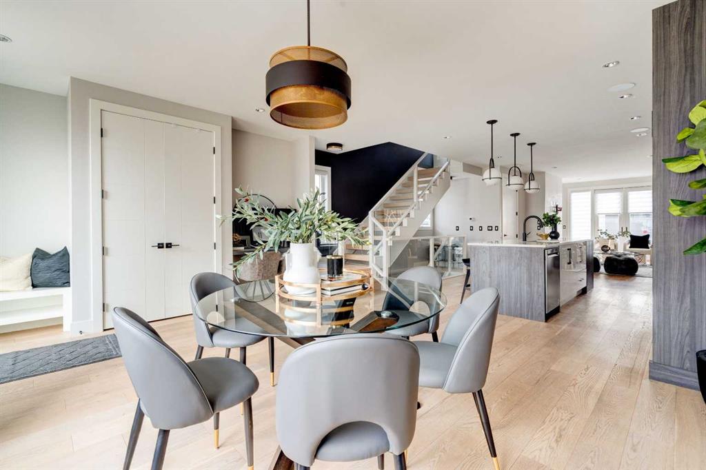 Picture of 720 15 Street NW, Calgary Real Estate Listing