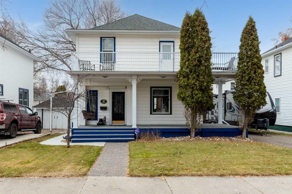 Picture of 268 Belfast Street SE, Medicine Hat Real Estate Listing