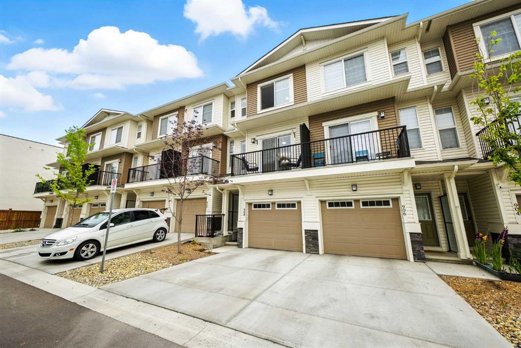 Picture of 908 Sage Hill Grove NW, Calgary Real Estate Listing