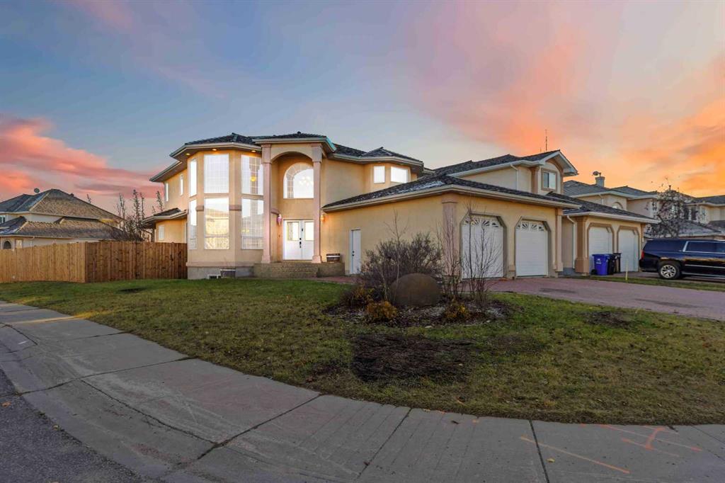 Picture of 328 Burton Place , Fort McMurray Real Estate Listing