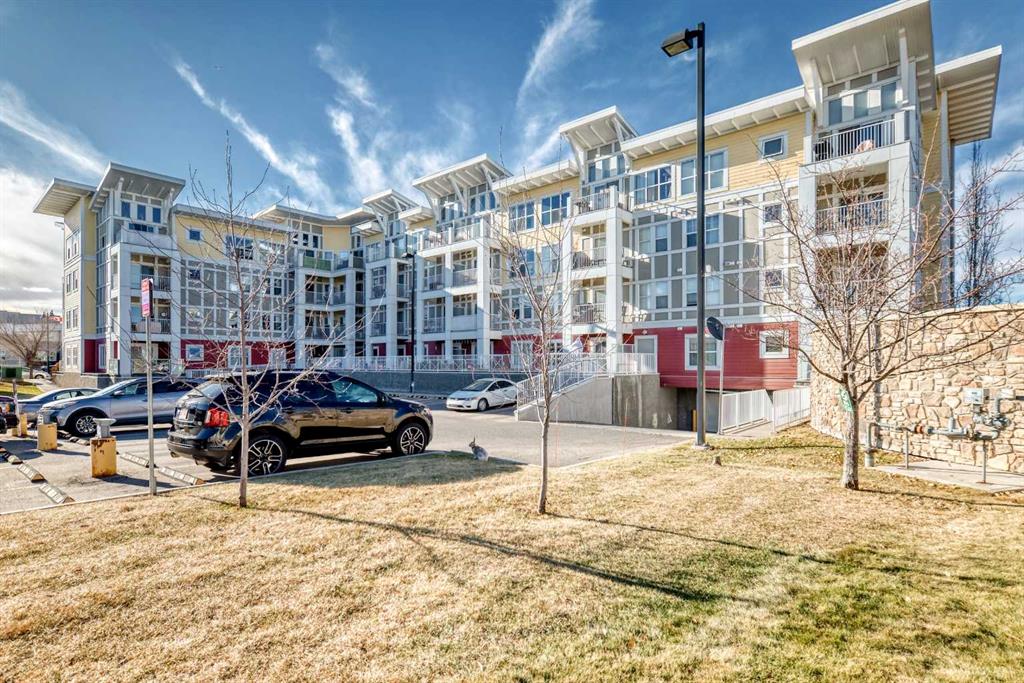 Picture of 315, 402 Marquis Lane SE, Calgary Real Estate Listing