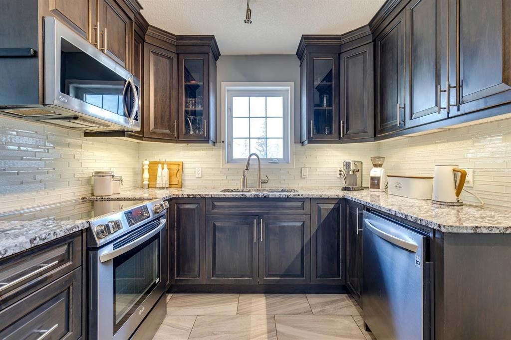 Picture of 3101, 7171 Coach Hill Road SW, Calgary Real Estate Listing