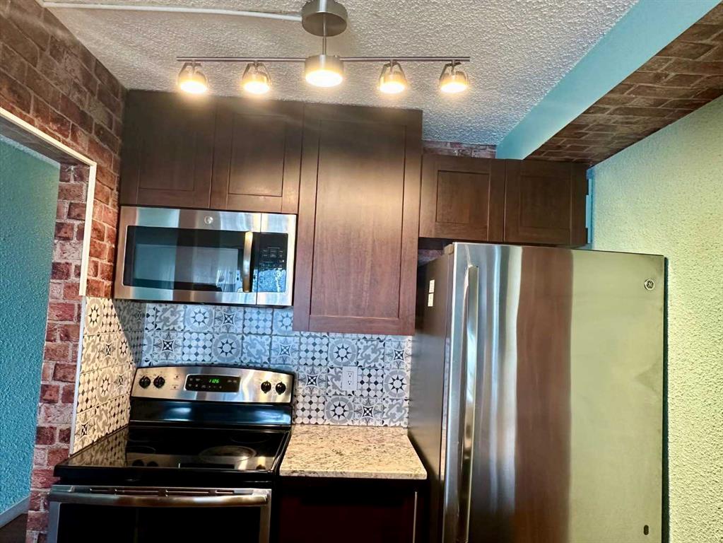 Picture of 2305, 221 6 Avenue SE, Calgary Real Estate Listing