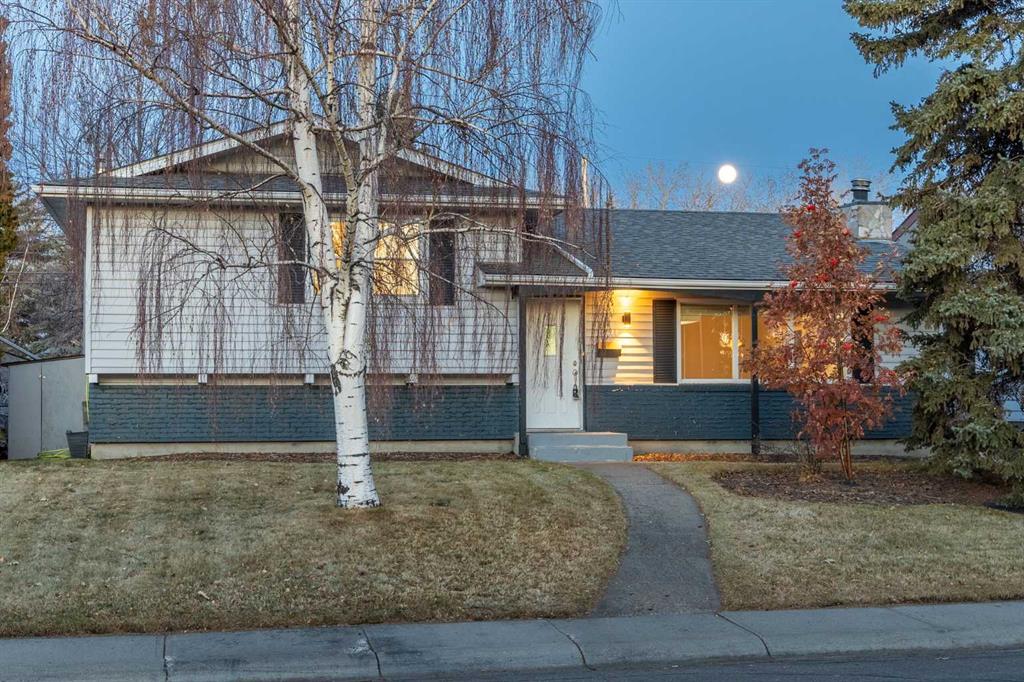 Picture of 10444 Maplecreek Drive SE, Calgary Real Estate Listing