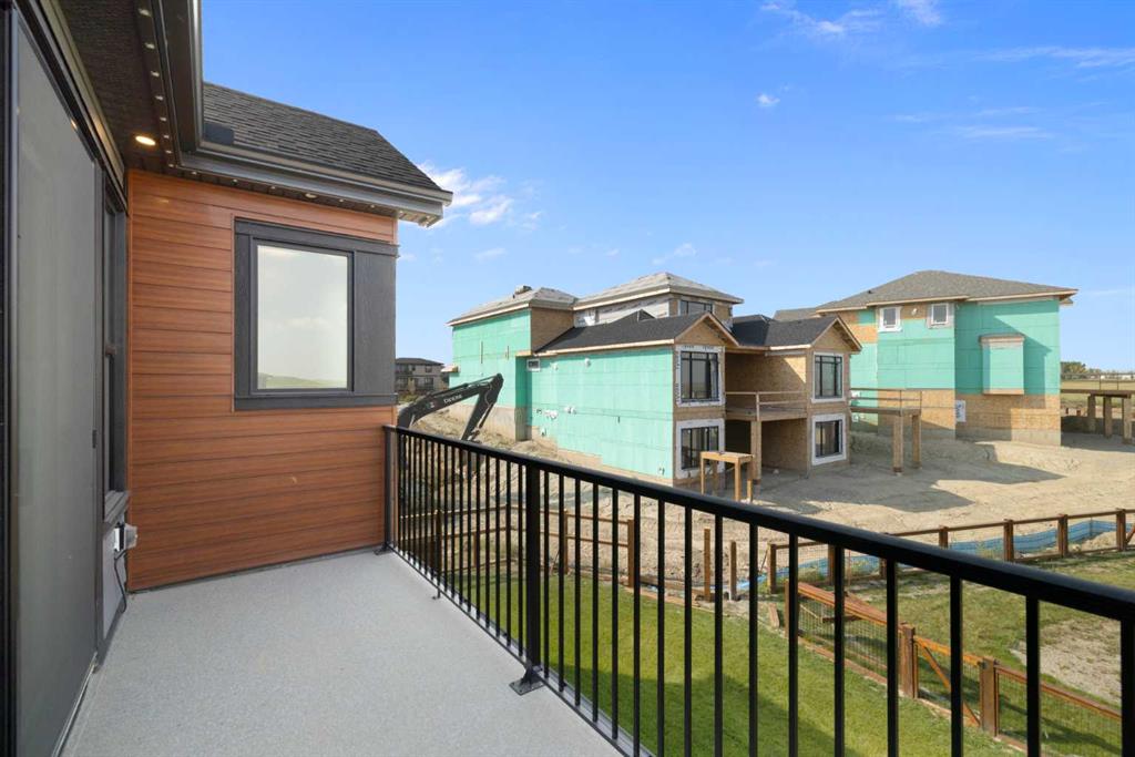 Picture of 21 Sunvalley View , Cochrane Real Estate Listing