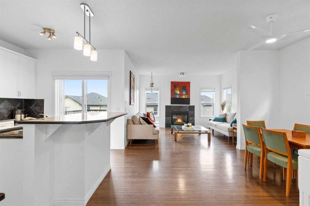 Picture of 381 Kincora Glen Rise NW, Calgary Real Estate Listing