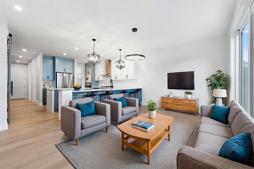 Picture of 160 Vantage Drive , Cochrane Real Estate Listing