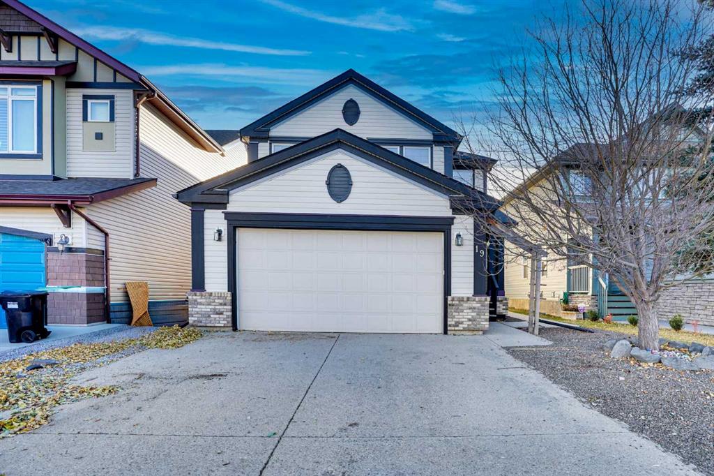 Picture of 19 Copperleaf Terrace SE, Calgary Real Estate Listing