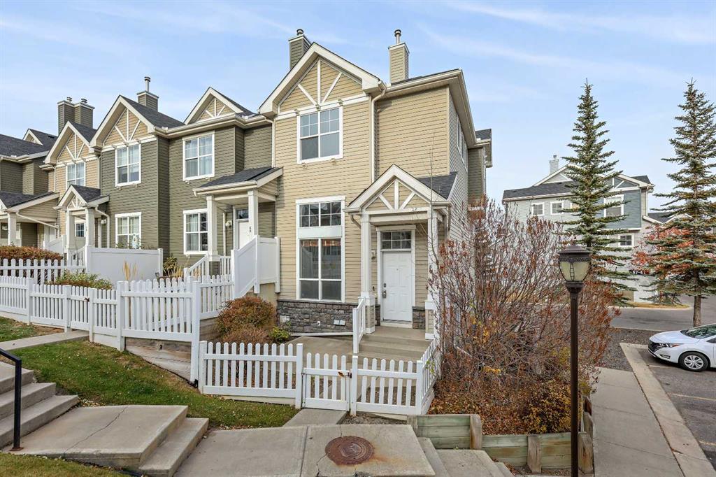 Picture of 64 Elgin Gardens SE, Calgary Real Estate Listing
