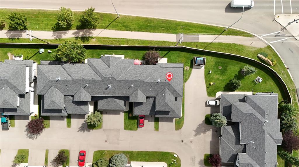 Picture of 21, 102 Canoe Square SW, Airdrie Real Estate Listing