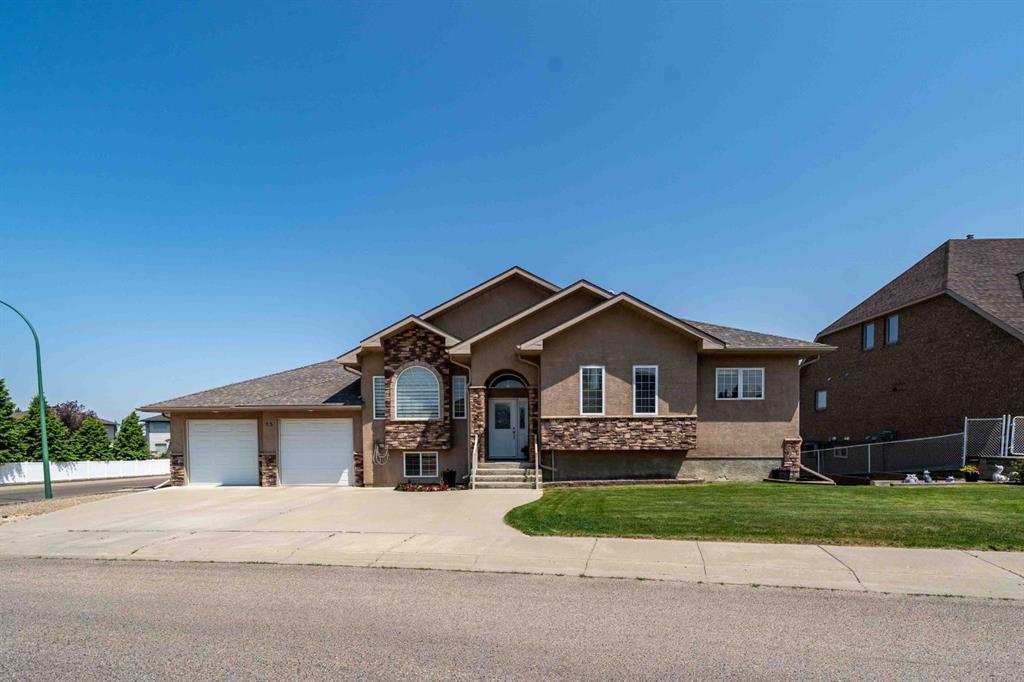 Picture of 75 Sunset Road SW, Medicine Hat Real Estate Listing