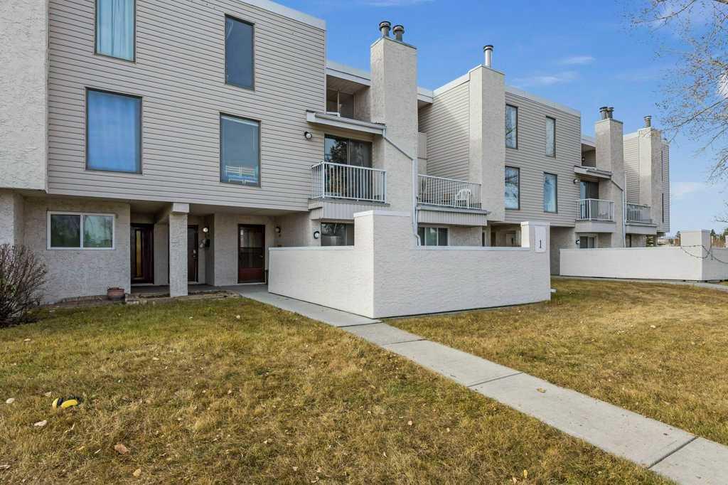 Picture of 105, 3500 Varsity Drive NW, Calgary Real Estate Listing
