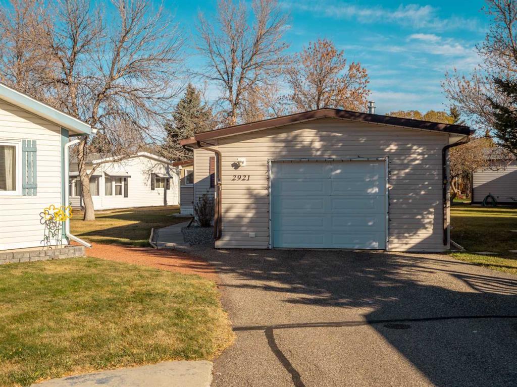 Picture of 2921 31 Avenue S, Lethbridge Real Estate Listing