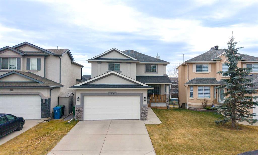 Picture of 42 Harvest Grove Close NE, Calgary Real Estate Listing