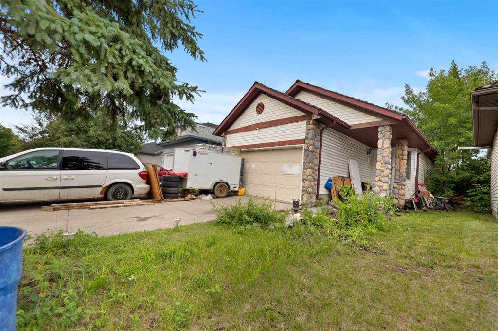 Picture of 132 Mt Apex Green SE, Calgary Real Estate Listing