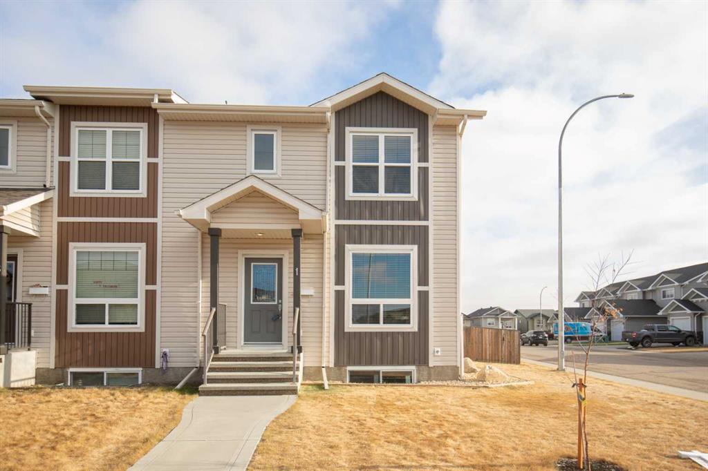 Picture of 1 Crimson Court , Blackfalds Real Estate Listing