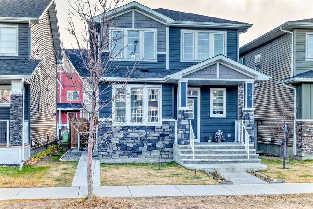 Picture of 423 Redstone Drive NE, Calgary Real Estate Listing