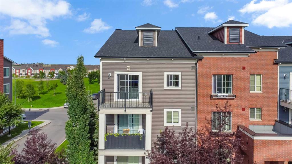 Picture of 2418, 99 Copperstone Park , Calgary Real Estate Listing