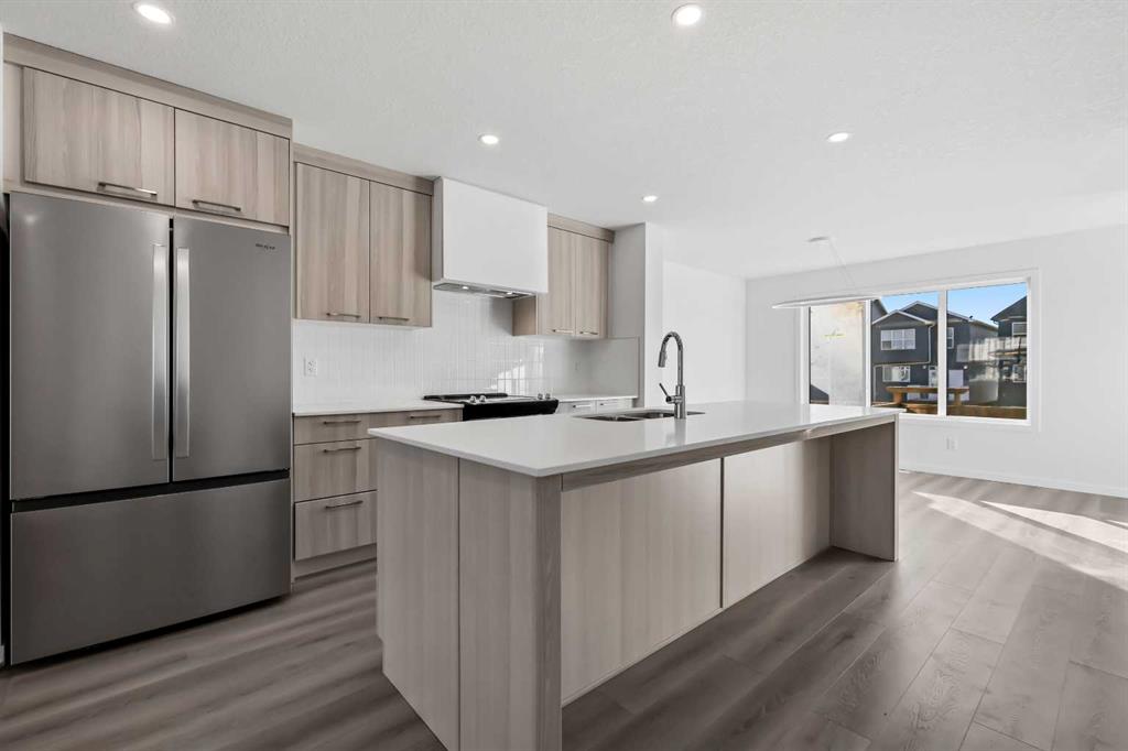 Picture of 19743 45 Street SE, Calgary Real Estate Listing