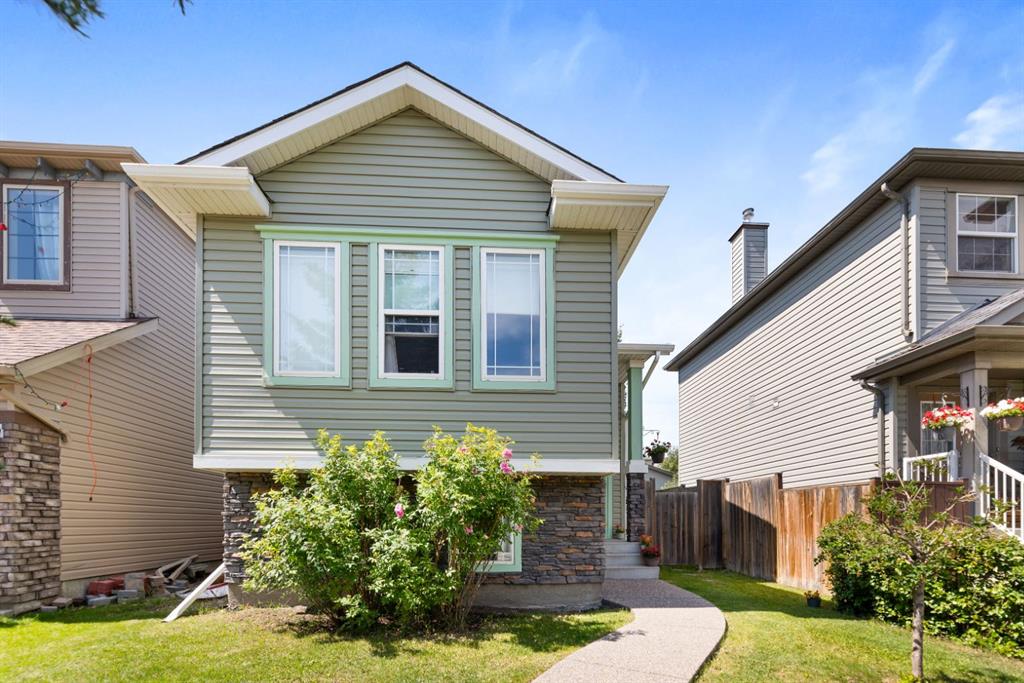 Picture of 232 Covebrook Close NE, Calgary Real Estate Listing