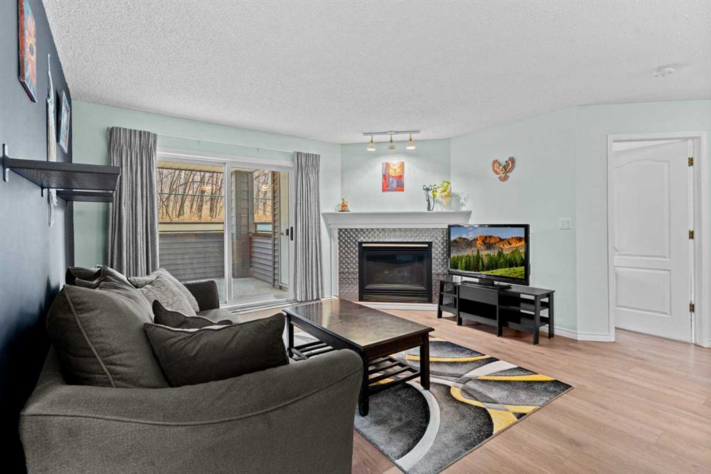 Picture of 111, 20 Sierra Morena Mews SW, Calgary Real Estate Listing
