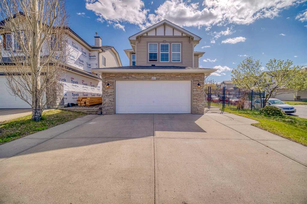 Picture of 81 Evansmeade Circle NW, Calgary Real Estate Listing