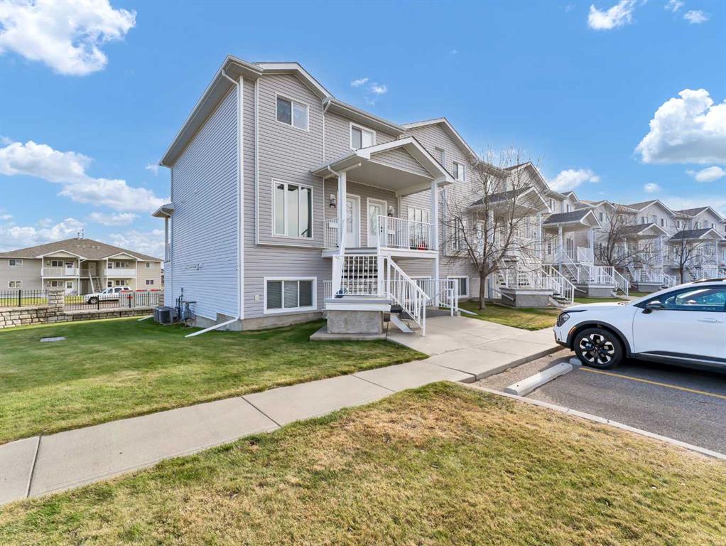 Picture of 104 Northlands Pointe NE, Medicine Hat Real Estate Listing