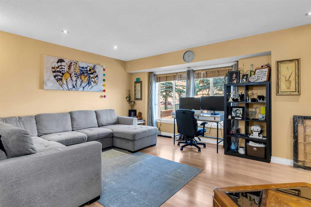 Picture of 43 Martindale Court NE, Calgary Real Estate Listing