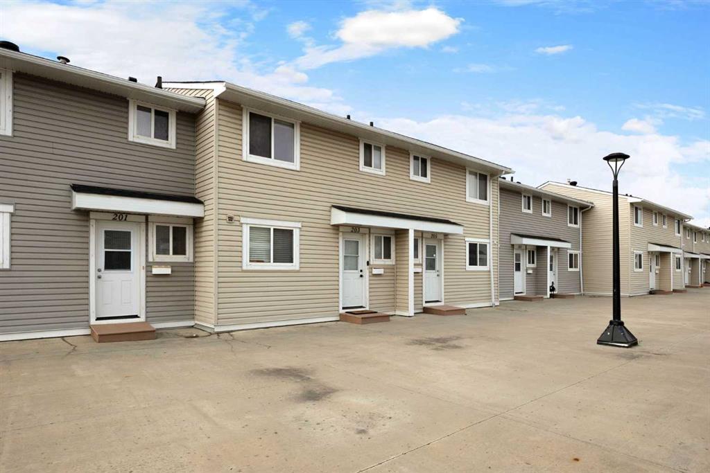 Picture of 203, 600 Signal Road , Fort McMurray Real Estate Listing