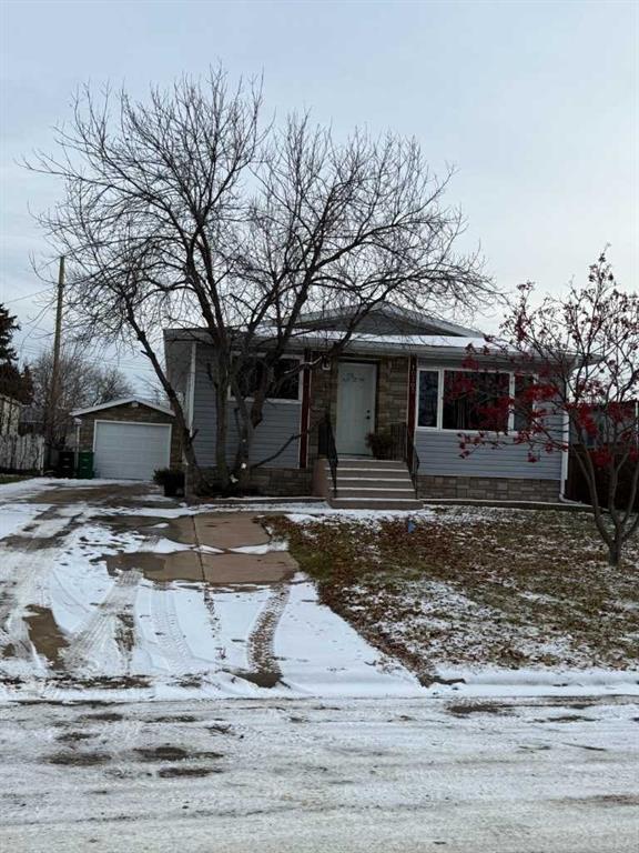 Picture of 10303 105 Street W, High Level Real Estate Listing