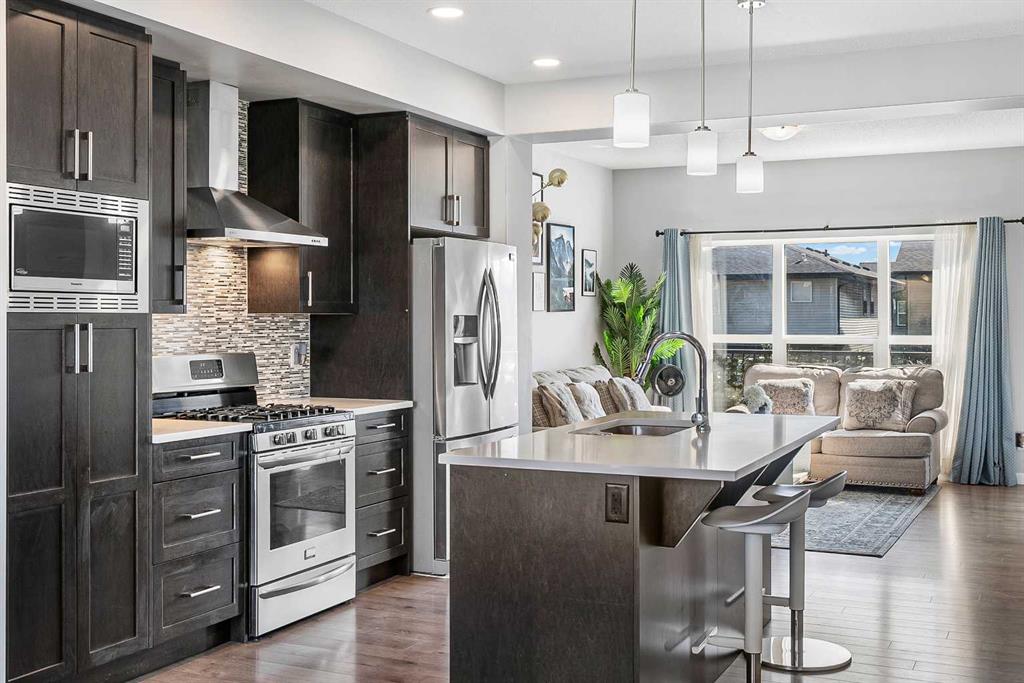 Picture of 307 Walgrove Boulevard SE, Calgary Real Estate Listing