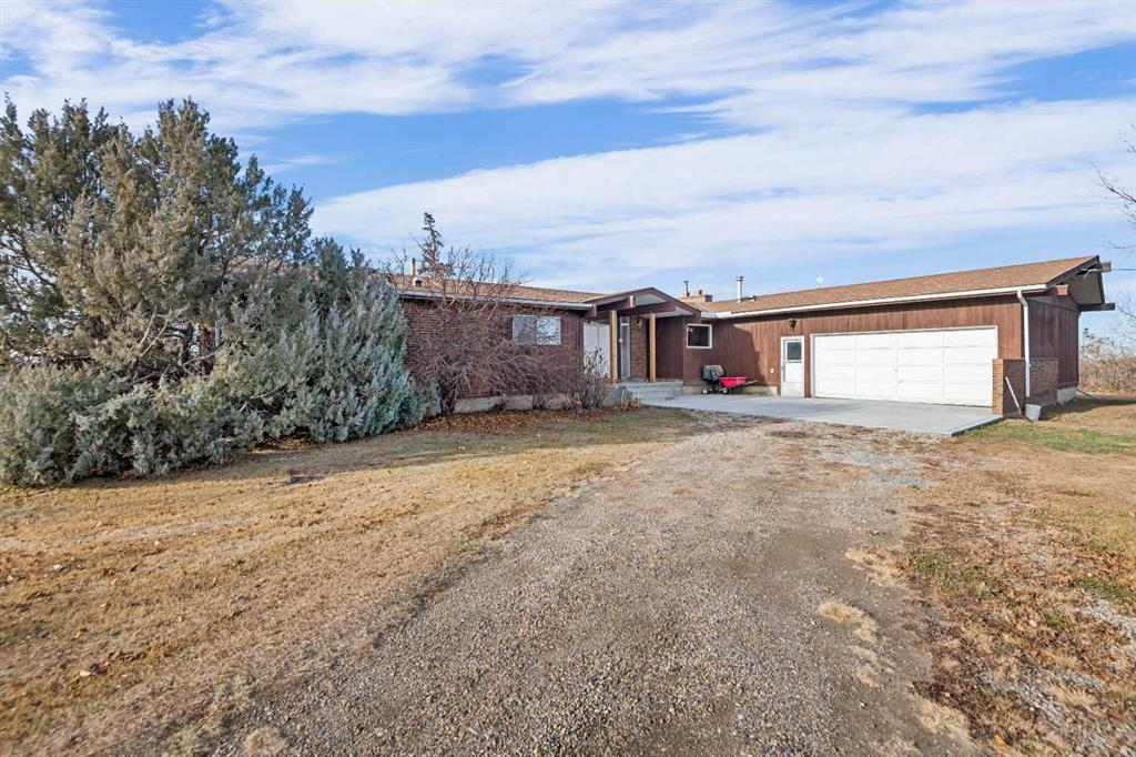 Picture of 271194 Township Road 252  , Rural Rocky View County Real Estate Listing