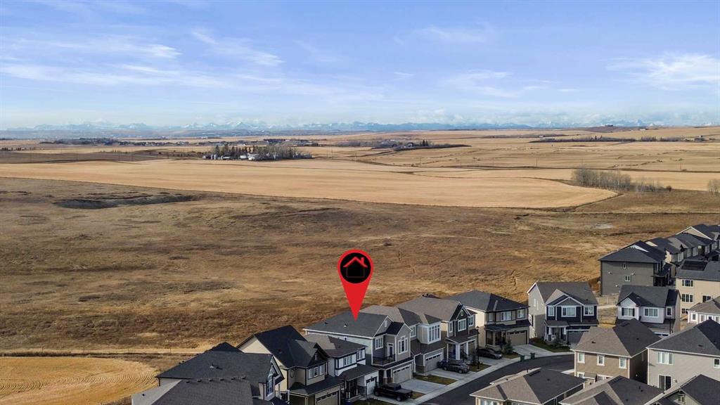 Picture of 2054 Windbury Crescent SW, Airdrie Real Estate Listing