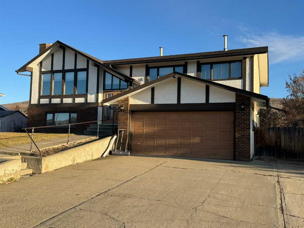Picture of 7305 96 Street , Peace River Real Estate Listing