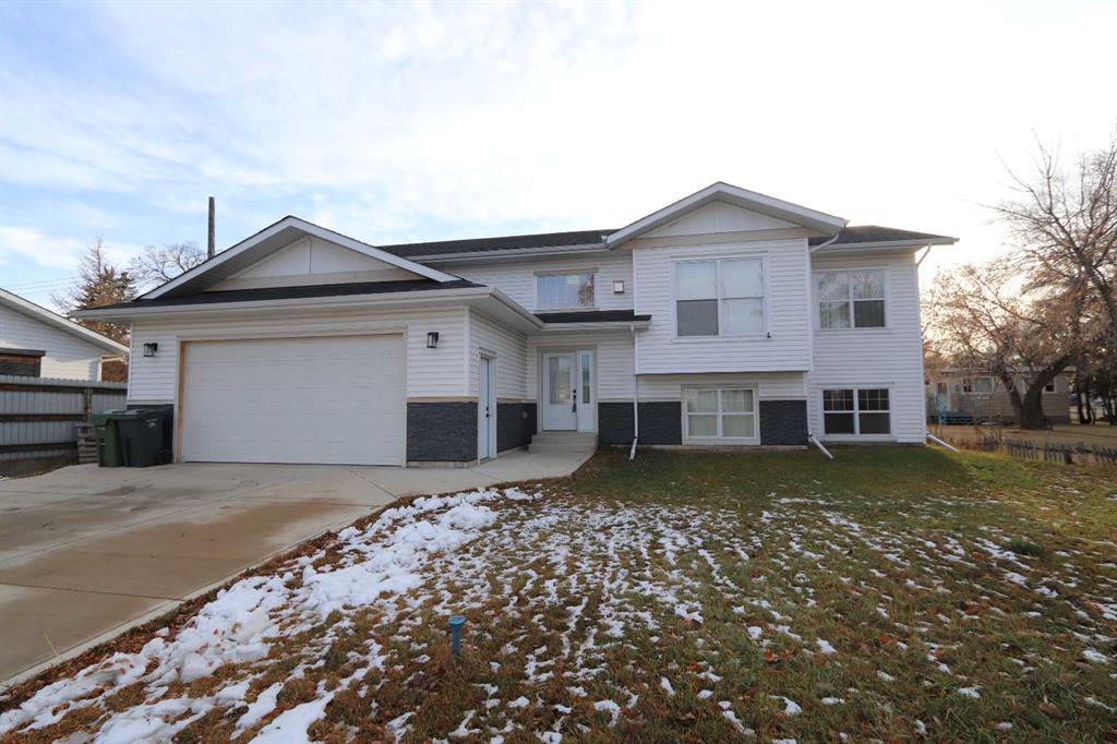 Picture of 5209 57 Avenue , Ponoka Real Estate Listing