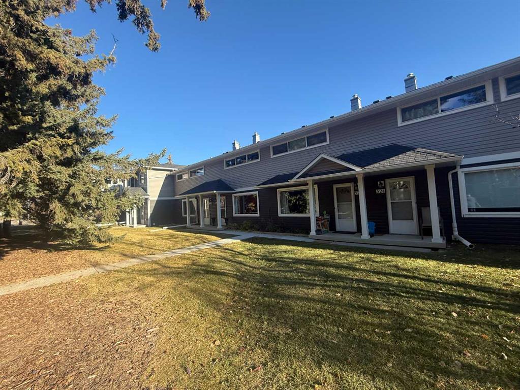 Picture of 522 Regal Park NE, Calgary Real Estate Listing