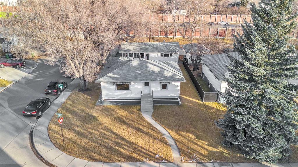 Picture of 722 24A Street NW, Calgary Real Estate Listing