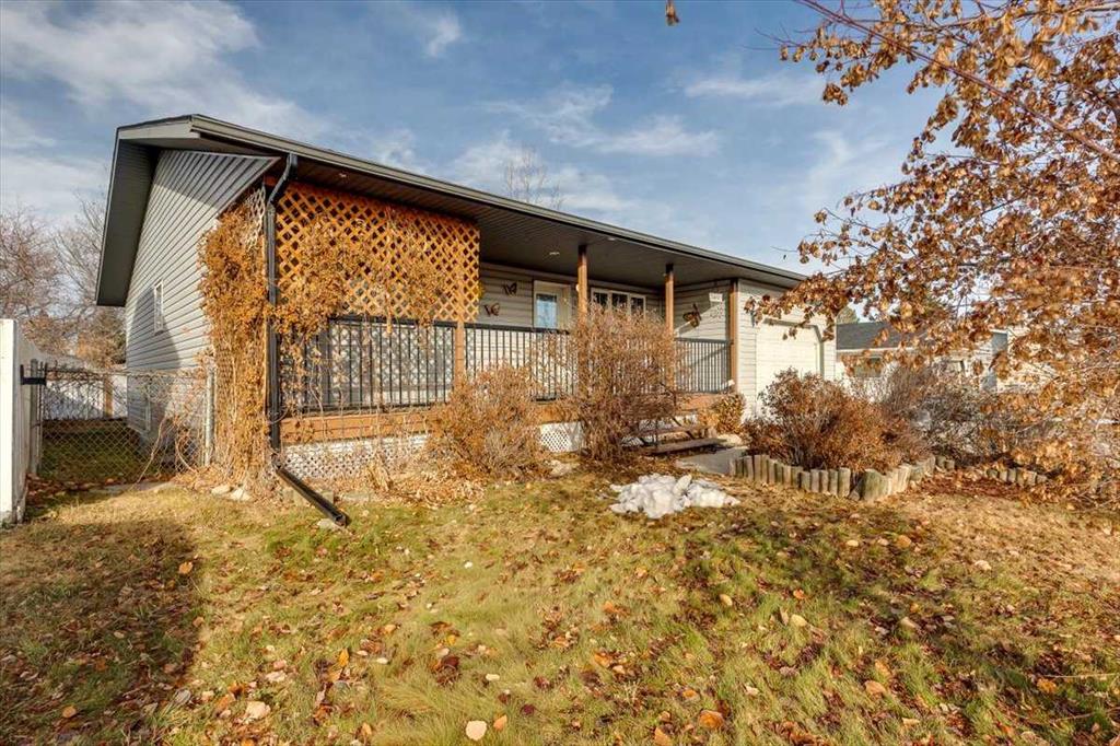 Picture of 6110 38 Avenue , Stettler Real Estate Listing