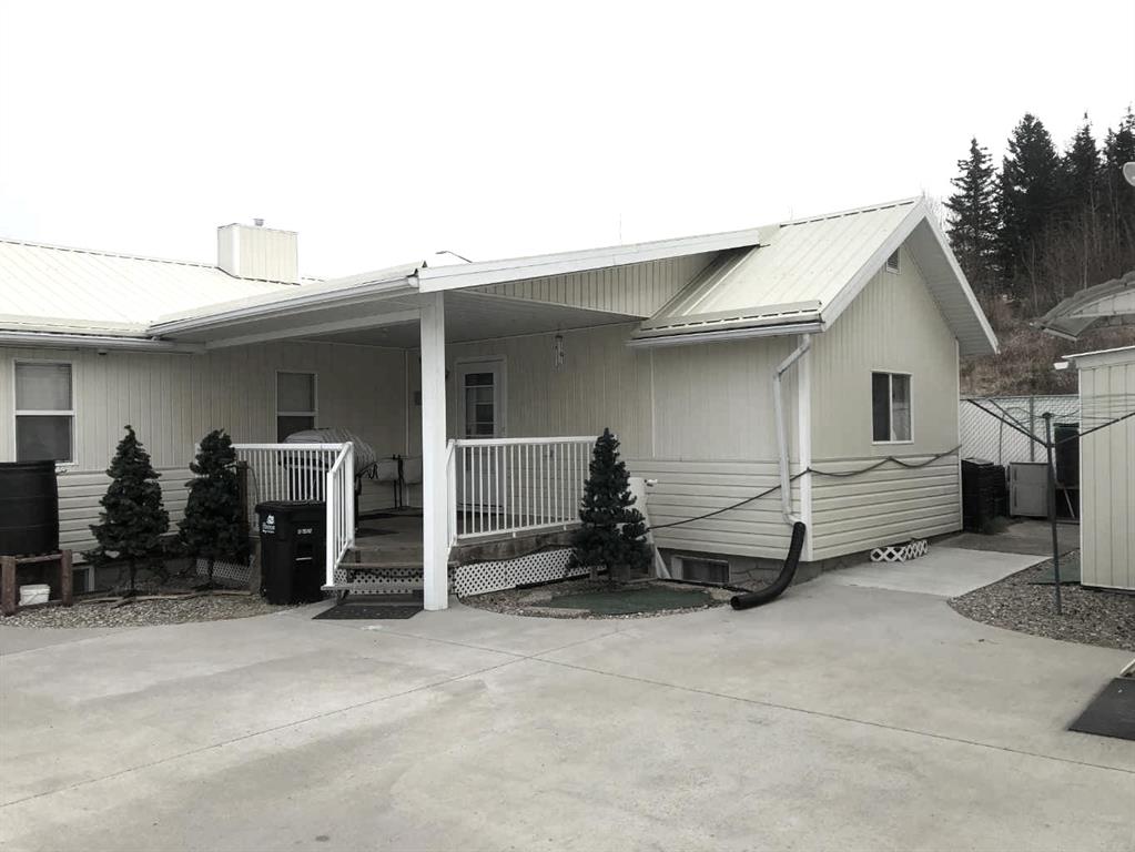 Picture of 152 SHERWOOD Drive , Hinton Real Estate Listing